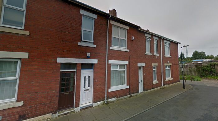 2 Bedroom Flat To Rent In Berwick Terrace, North Shields, NE29
