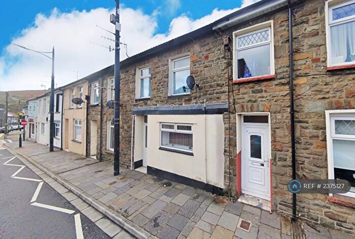1 Bedroom Flat To Rent In High Street, Ferndale, CF43
