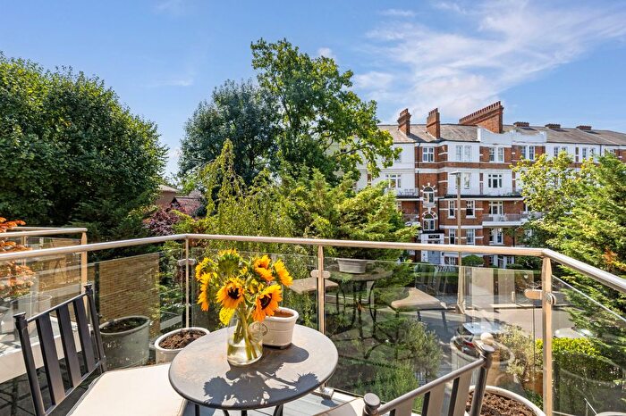 1 Bedroom Flat For Sale In Oakhill Road, Putney, London, SW15