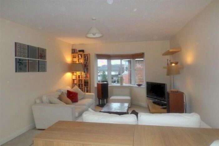 2 Bedroom Flat To Rent In Tiverton Drive, Wilmslow, SK9