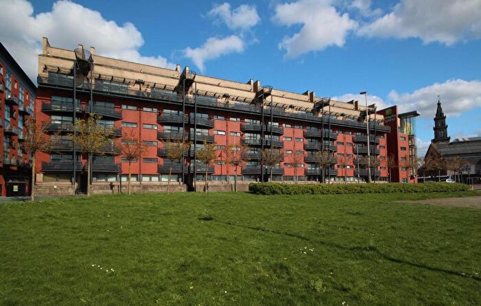 2 Bedroom Flat To Rent In Clyde Street, City Centre, G1