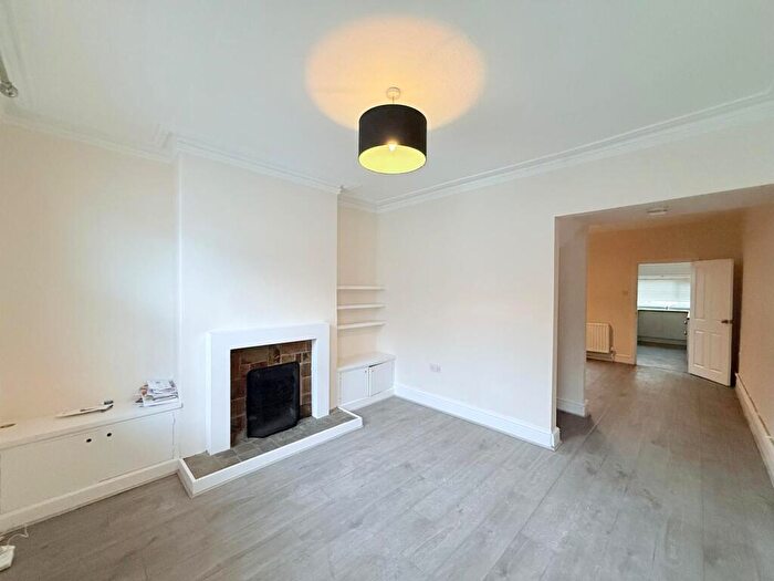 2 Bedroom House To Rent In Duke Street, Arnold, NG5