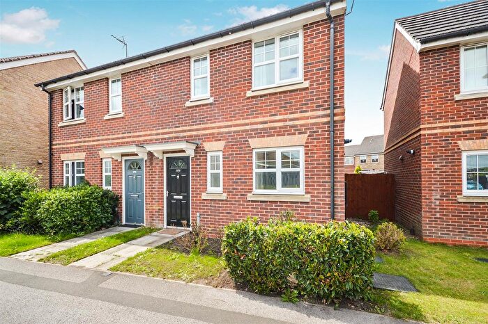 3 Bedroom Semi-Detached House To Rent In Woodfield Avenue, Lincoln, LN6