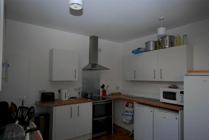 4 Bedroom End Of Terrace House To Rent In Twyford Avenue, Portsmouth, Portsmouth, PO2