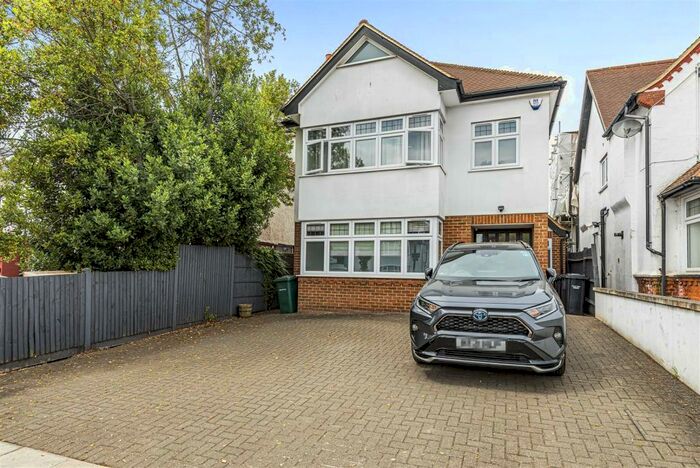 5 Bedroom Detached House To Rent In Woodcroft Avenue, London, NW7