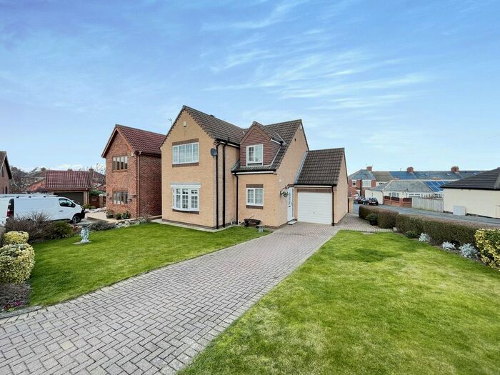 4 Bedroom Detached House For Sale In Hillside Close, Blackhall Colliery, Hartlepool, TS27