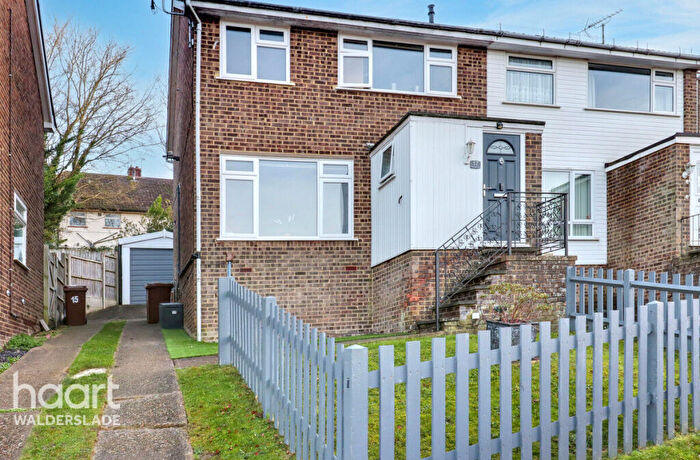 3 Bedroom Semi Detached House For Sale In Hillborough Grove, Chatham, ME5