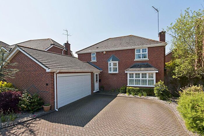 4 Bedroom Detached House To Rent In Saint Andrews Gardens, Cobham, Surrey, KT11