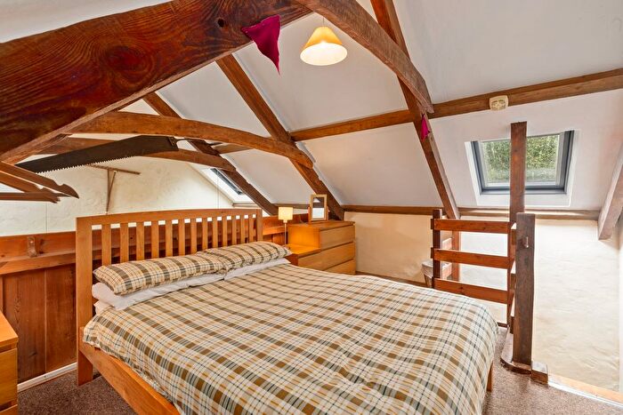 2 Bedroom Cottage For Sale In Llysyfran, SA63