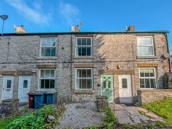 2 Bedroom Cottage For Sale In Small Knowle End, Peak Dale, SK17