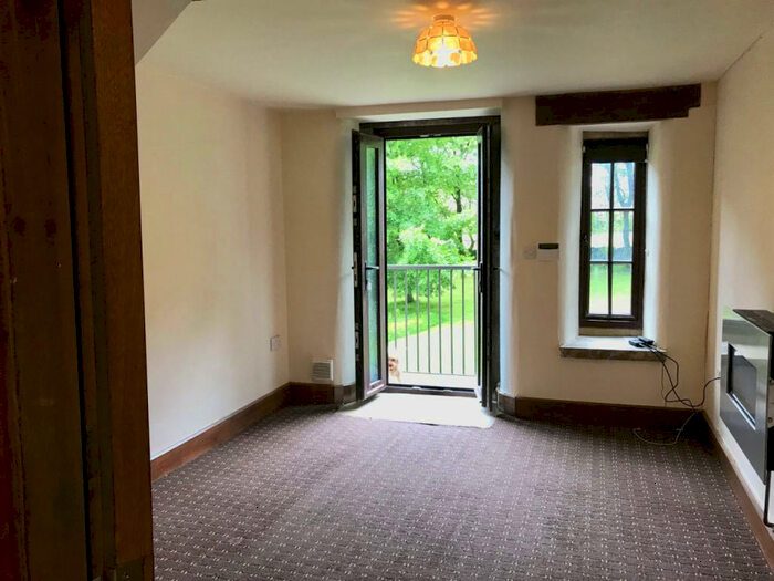 2 Bedroom Apartment To Rent In Moor Lodge Country Retreat, Two Lawes Road, Keighley, West Yorkshire, BD22