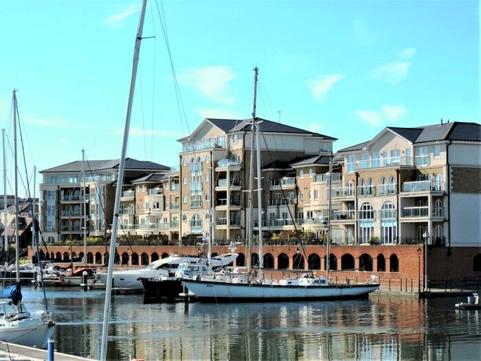 4 Bedroom Town House To Rent In Hamilton Quay, Sovereign Harbour, Eastbourne, East Sussex, BN23