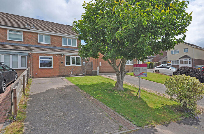 3 Bedroom Semi-Detached House For Sale In Pontymason Court, Rogerstone, NP10