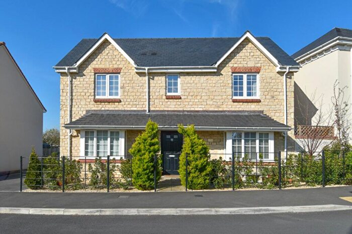 4 Bedroom Detached House For Sale In Longfield Drive, Wedmore, BS28