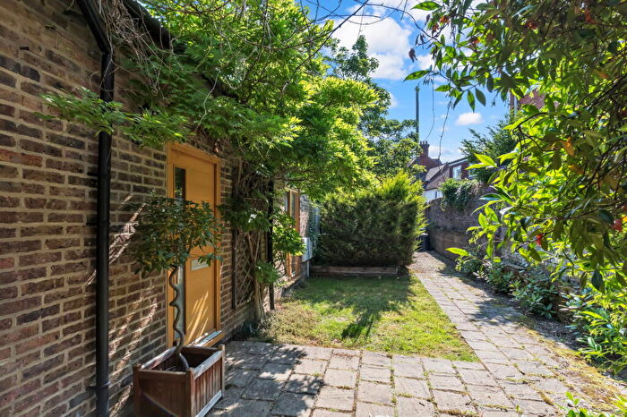 3 Bedroom Detached House For Sale In Stanford Avenue, Hassocks, BN6