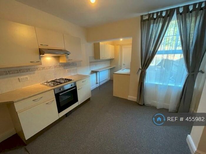 2 Bedroom Terraced House To Rent In Rossington Road, Nottingham, NG2