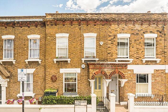 2 Bedroom Property For Sale In Tyneham Road, Shaftesbury Estate, SW11