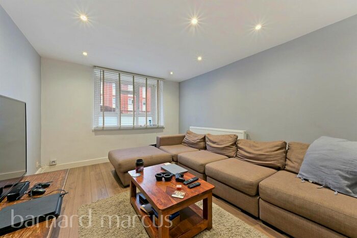 2 Bedroom Property To Rent In Smallwood Road, London, SW17