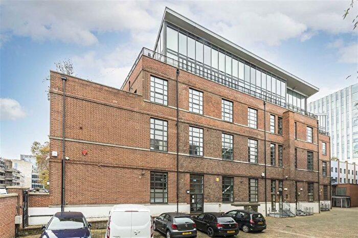 2 Bedroom Flat For Sale In Surrey Row, London Bridge, SE1
