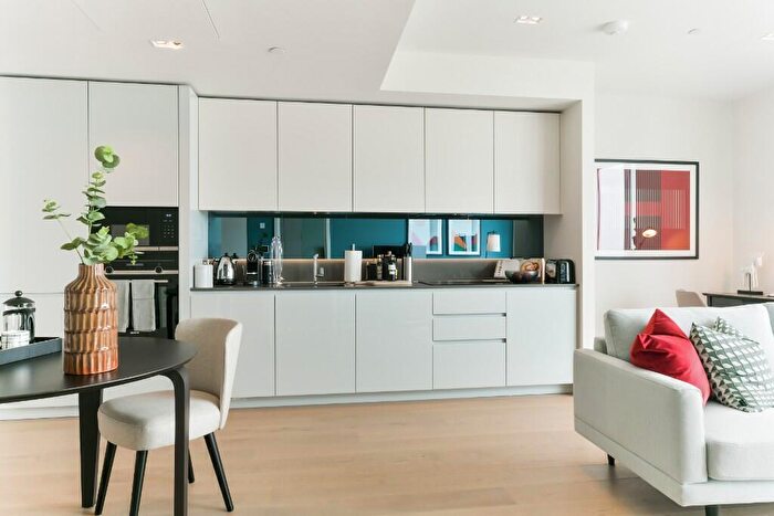 1 Bedroom Apartment To Rent In Newfoundland Place, London, E14