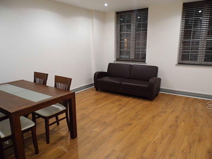 1 Bedroom Flat To Rent In Wandsworth High Street, London, SW18