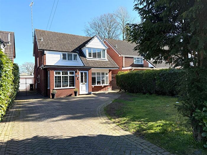 3 Bedroom Detached House For Sale In Peakes Road, Etchinghill, Rugeley, WS15