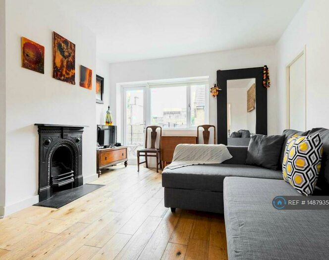 3 Bedroom Flat To Rent In Bevenden Street, London, N1