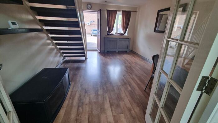 2 Bedroom Terraced House To Rent In Abbots Drive, Harrow, HA2