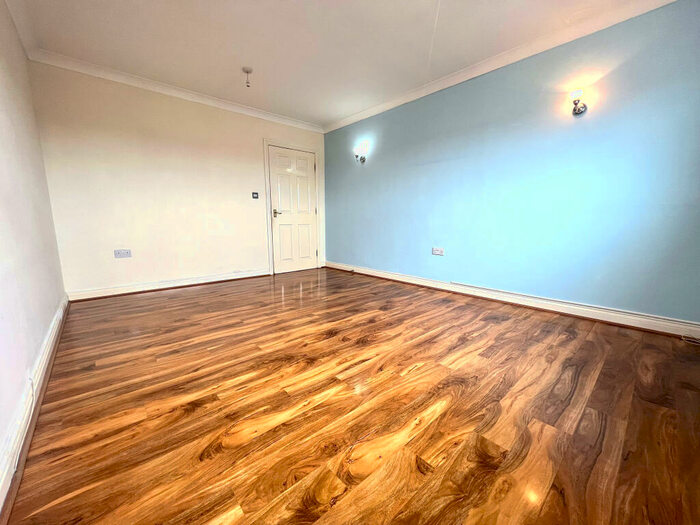 2 Bedroom Flat To Rent In Marine Drive, Barking, IG11