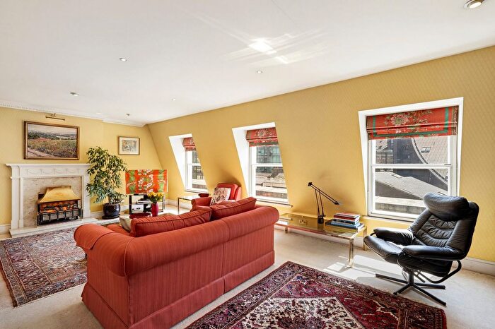 2 Bedroom Flat For Sale In Bessborough Gardens, Pimlico, SW1V