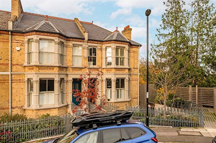 2 Bedroom Flat For Sale In Arbuthnot Road, New Cross, SE14