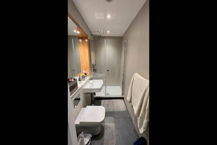 1 Bedroom Flat For Sale In Laporte Way, Luton, LU4