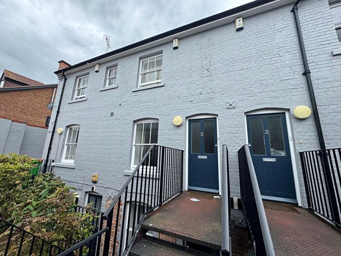 3 Bedroom Property To Rent In Ivy Lane, Canterbury, CT1
