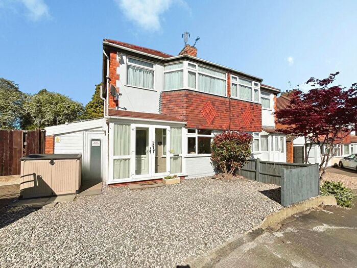 3 Bedroom Semi Detached House For Sale In Cleveleys Avenue, Leicester, Leicestershire, LE3