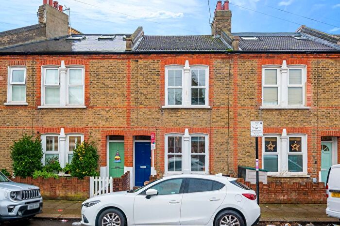2 Bedroom Terraced House To Rent In Lydden Grove, London, SW18