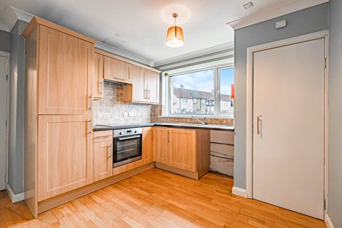 2 Bedroom Apartment To Rent In Alexander Avenue, Falkirk, Stirling, FK2