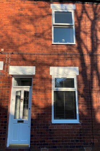 2 Bedroom Terraced House To Rent In New Street, Wilmslow, SK9