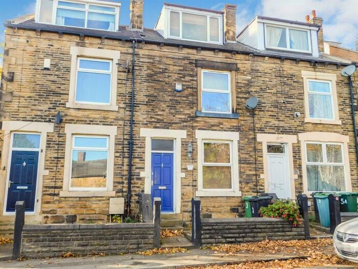 Houses for sale & to rent in LS27 9EH, Fountain Street, Morley South Leeds