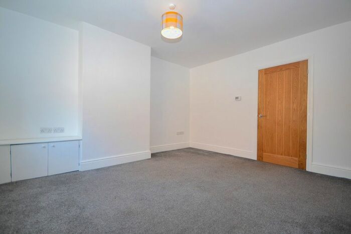 2 Bedroom Cottage To Rent In Cliffe Street, Brotton, TS12