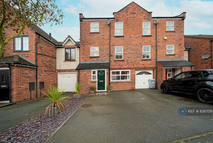 4 Bedroom Terraced House To Rent In Hornby Drive, Congleton, CW12