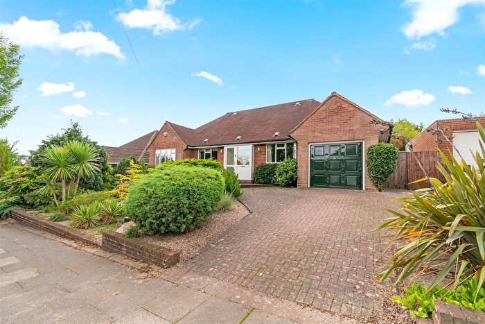 5 Bedroom Detached House For Sale In Pilkington Avenue, Sutton Coldfield, B72