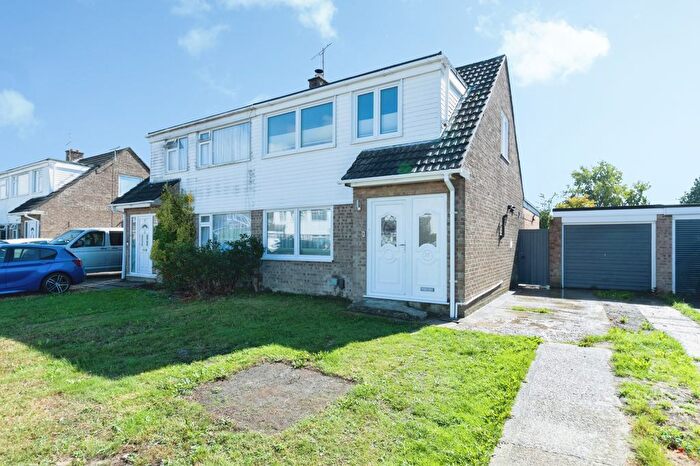 3 Bedroom Semi-detached House For Sale In Beamish Road, Poole, BH17