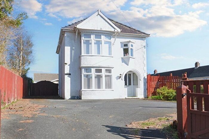 3 Bedroom Detached House For Sale In Clynderwen, SA66