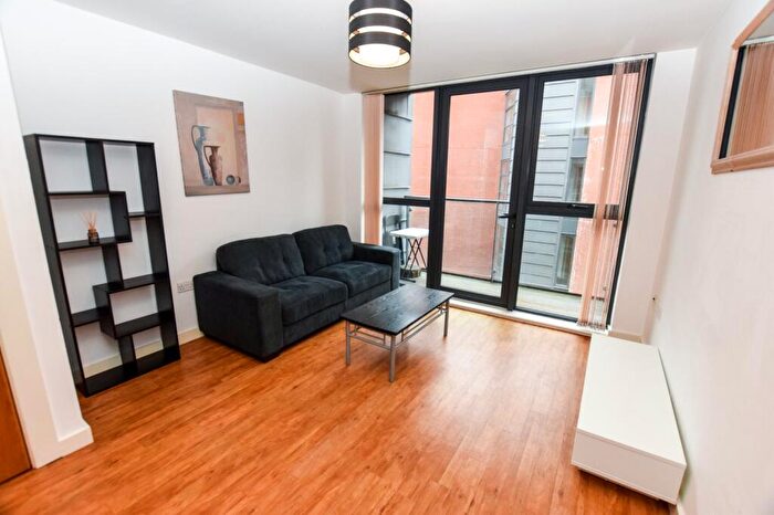 1 Bedroom Flat To Rent In Quebec Building, Bury Street, Salford, Manchester, M3