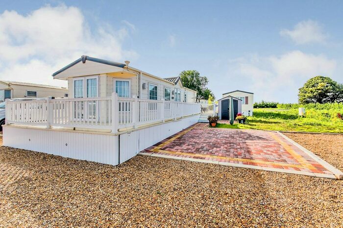 2 Bedroom Mobile/park Home For Sale In Vicarage Lane, Long Sutton, Spalding, PE12