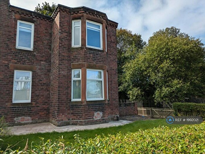 2 Bedroom Flat To Rent In Riversdale Lane, Glasgow, G14