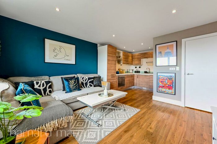 1 Bedroom Apartment To Rent In Church Street, Epsom, KT17