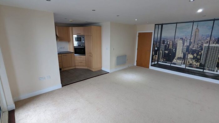 2 Bedroom Property To Rent In Ferry Court, Cardiff, CF11