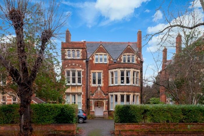 3 Bedroom Flat To Rent In St. Margarets Road, Oxford, OX2