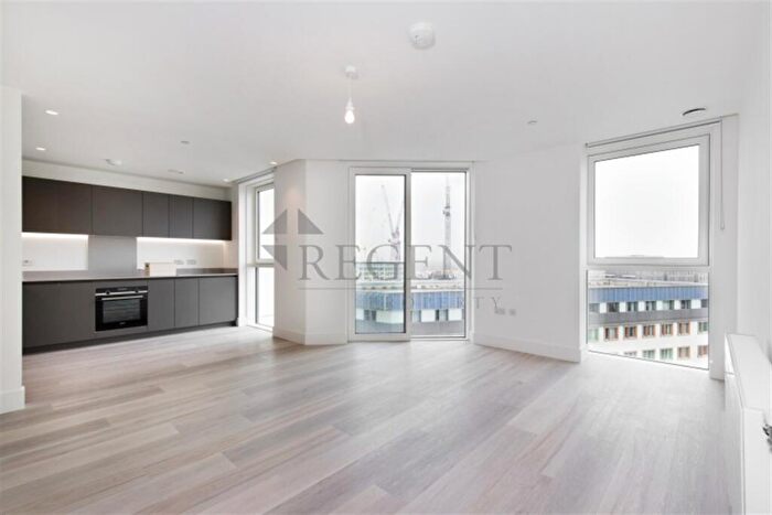 2 Bedroom Apartment To Rent In Hale Works, Daneland Walk, N17